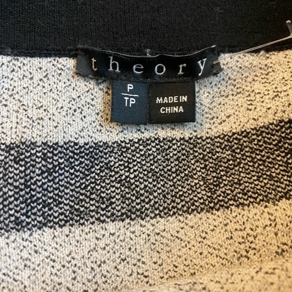 Theory 90s Plaid Buffalo Check Fitted Knit Mini Skirt - Picture 3 of 8